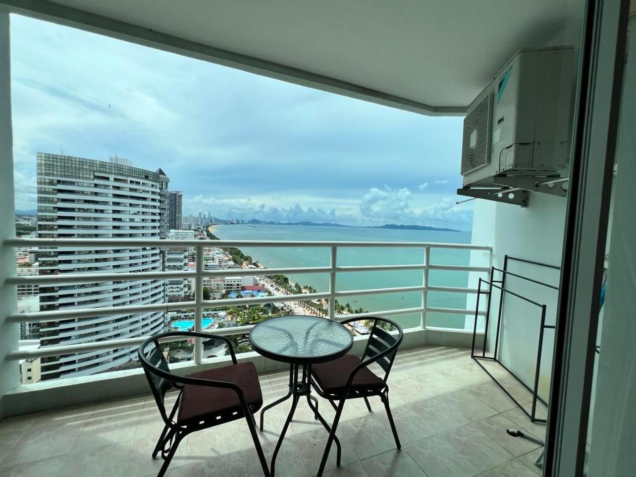 Viewtalay Beachfront By Nd Pattaya Luaran gambar
