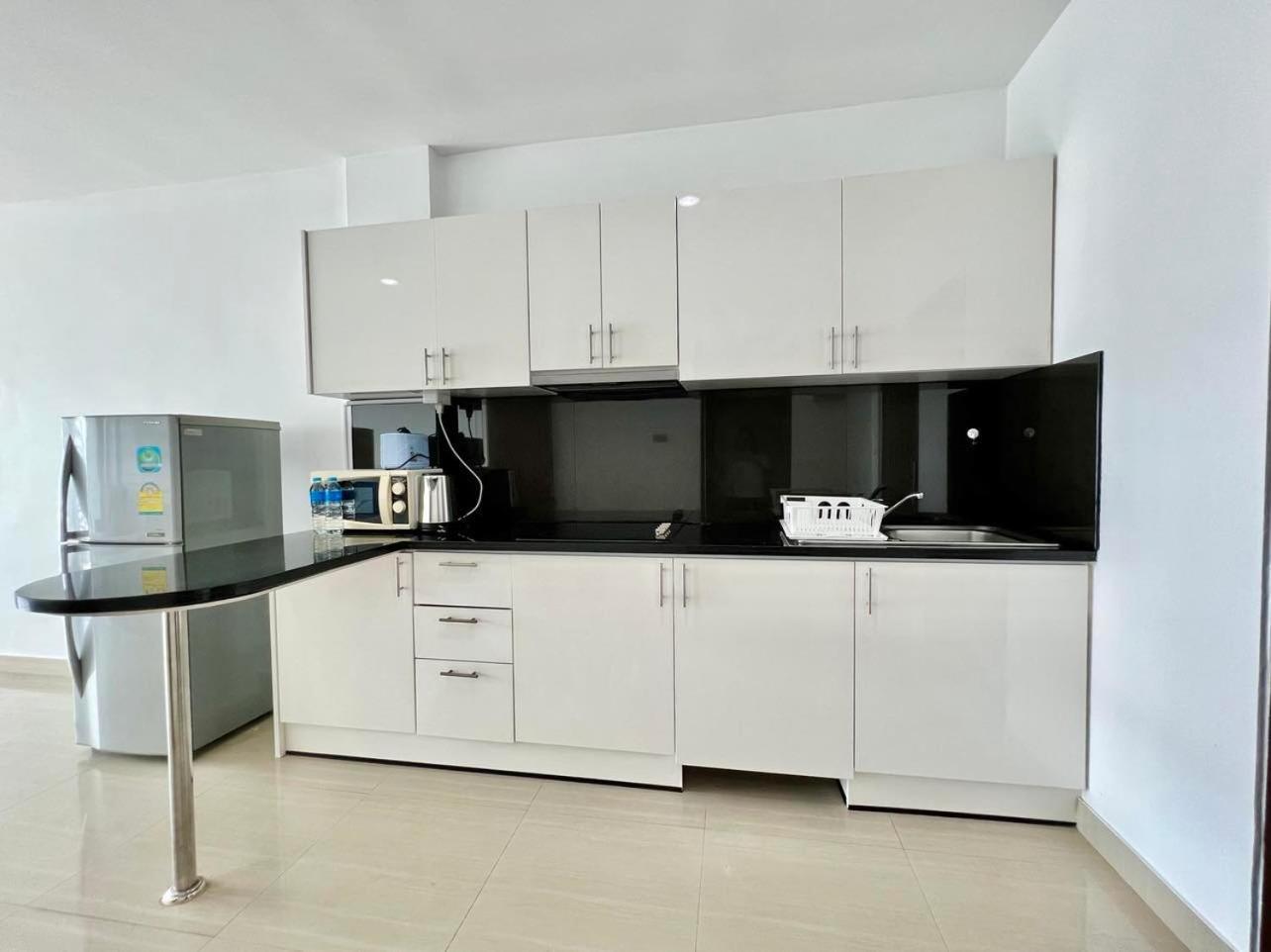 Viewtalay Beachfront By Nd Pattaya Luaran gambar