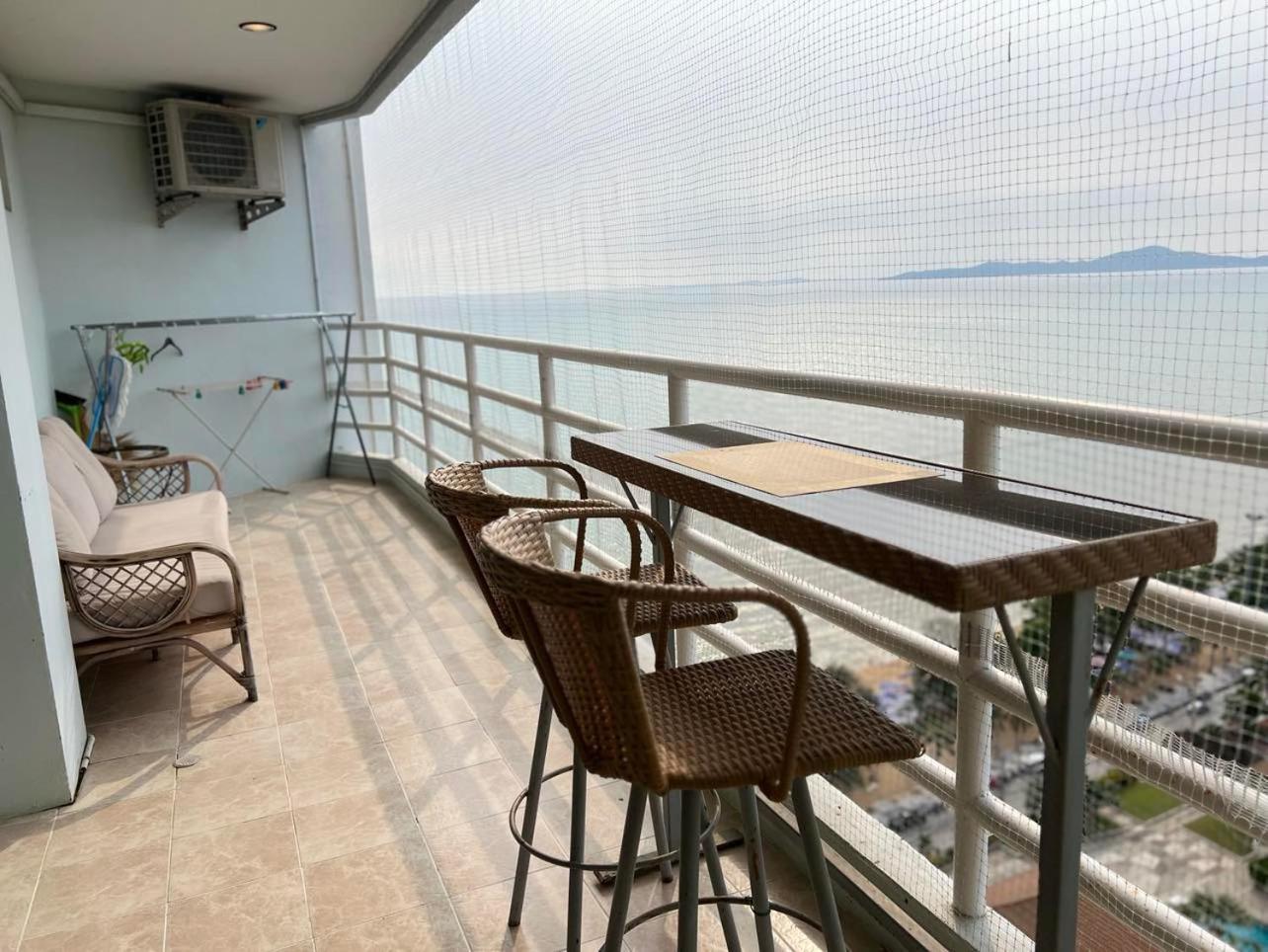 Viewtalay Beachfront By Nd Pattaya Luaran gambar